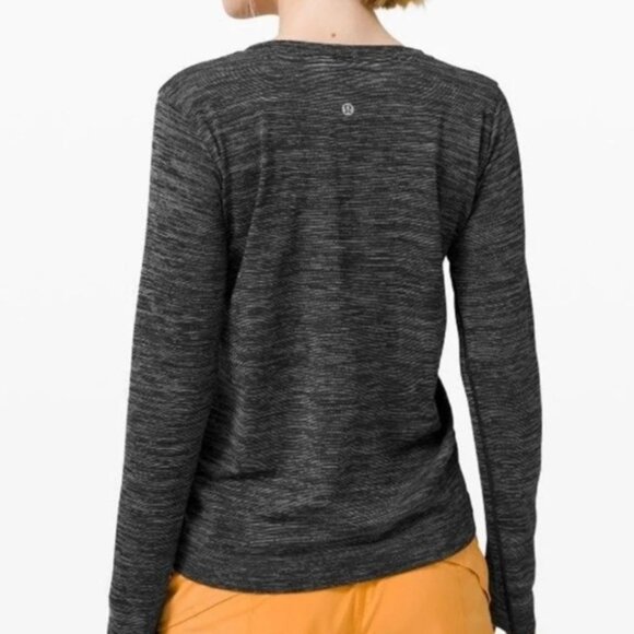 lululemon athletica Tops - Lululemon Swiftly Relaxed Long Sleeve Top Size 10 Black White